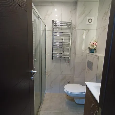 Lux Relax Nalazi Se U Titovoj