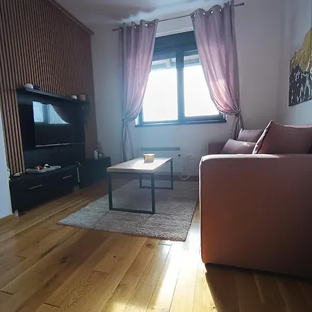 דירה Lux Relax Nalazi Se U Titovoj *