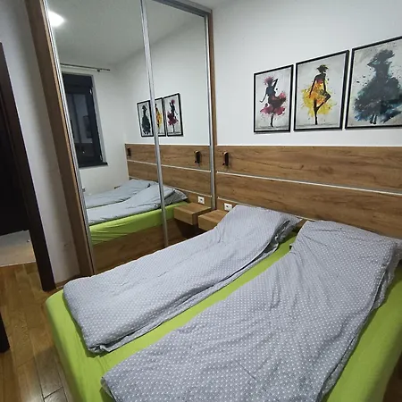 Lux Relax Nalazi Se U Titovoj