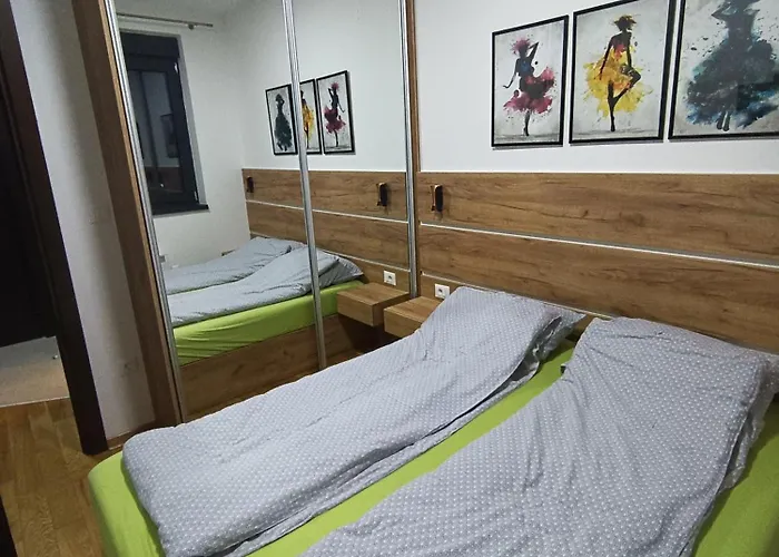 Lux Relax Nalazi Se U Titovoj